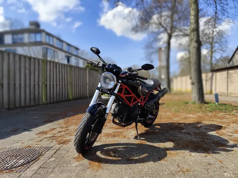 Ducati Monster 695 - foto 3