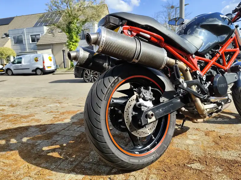 Ducati Monster 695 - foto 7