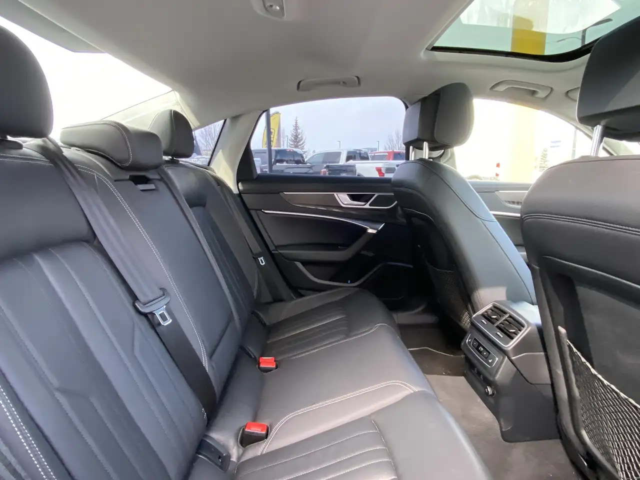 Audi A6 снимка Audi A6