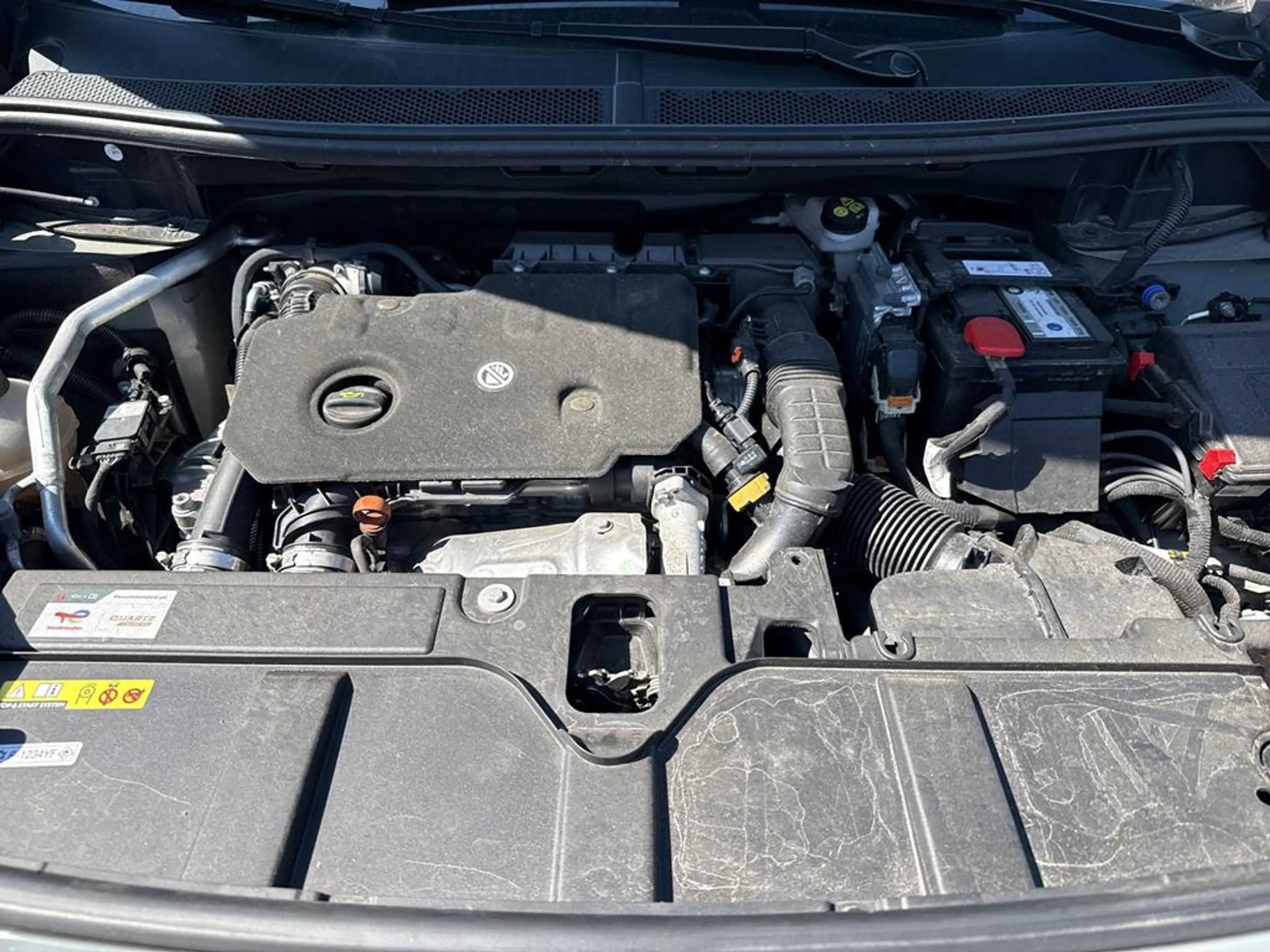 DS Automobiles DS 7 DS 7 PERFORMANCE LINE + BlueHDI 130 — photo 8