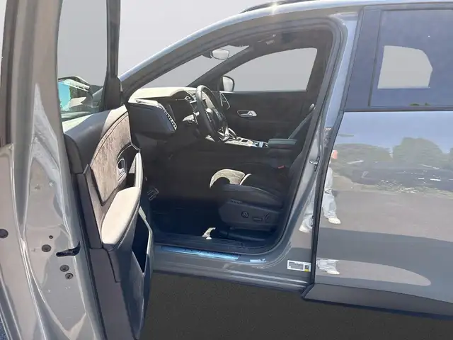 DS Automobiles DS 7 view 13