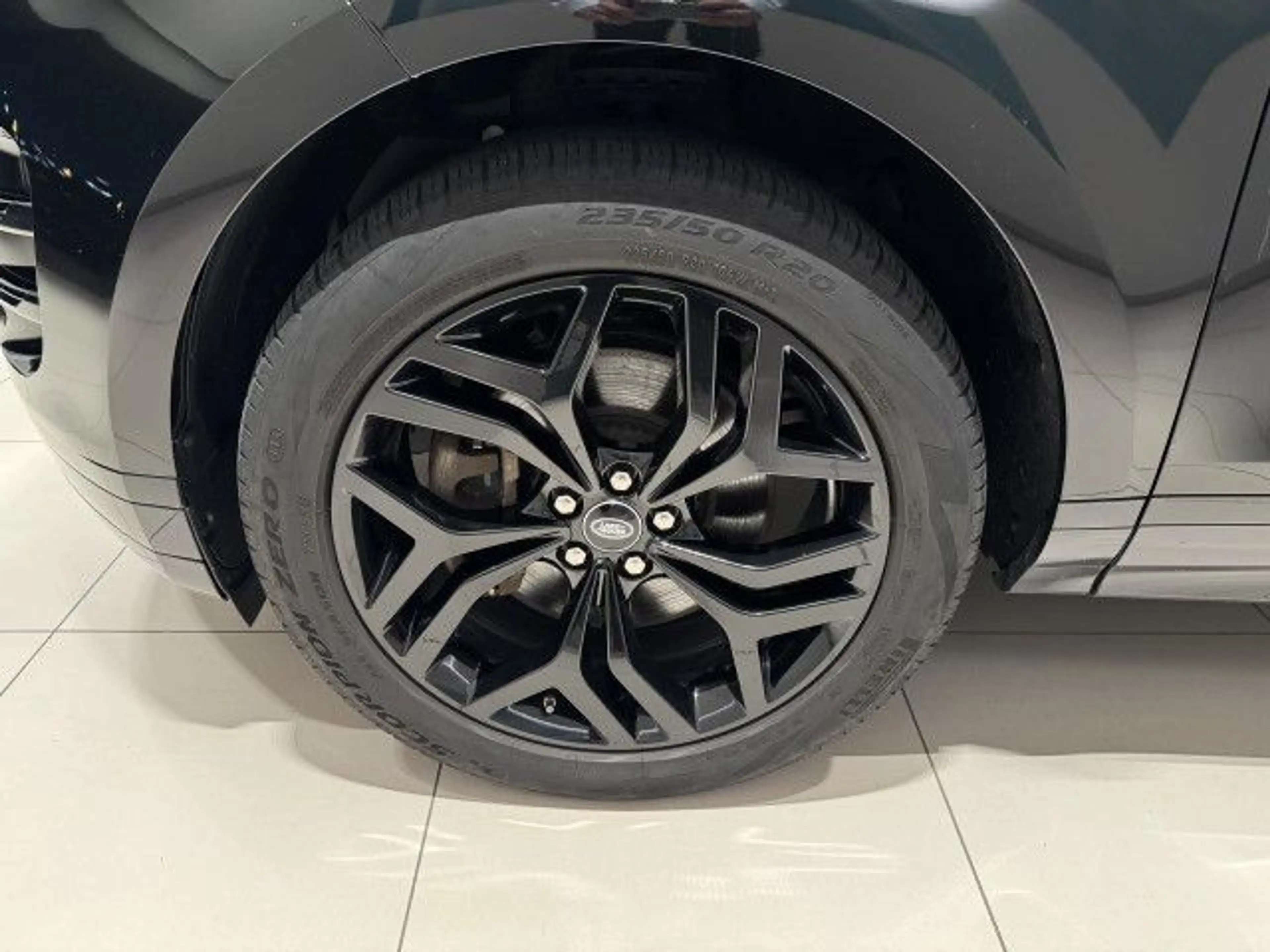 Land Rover Range Rover Evoque P300e R-Dyn. S Black Pack Pano — photo 9