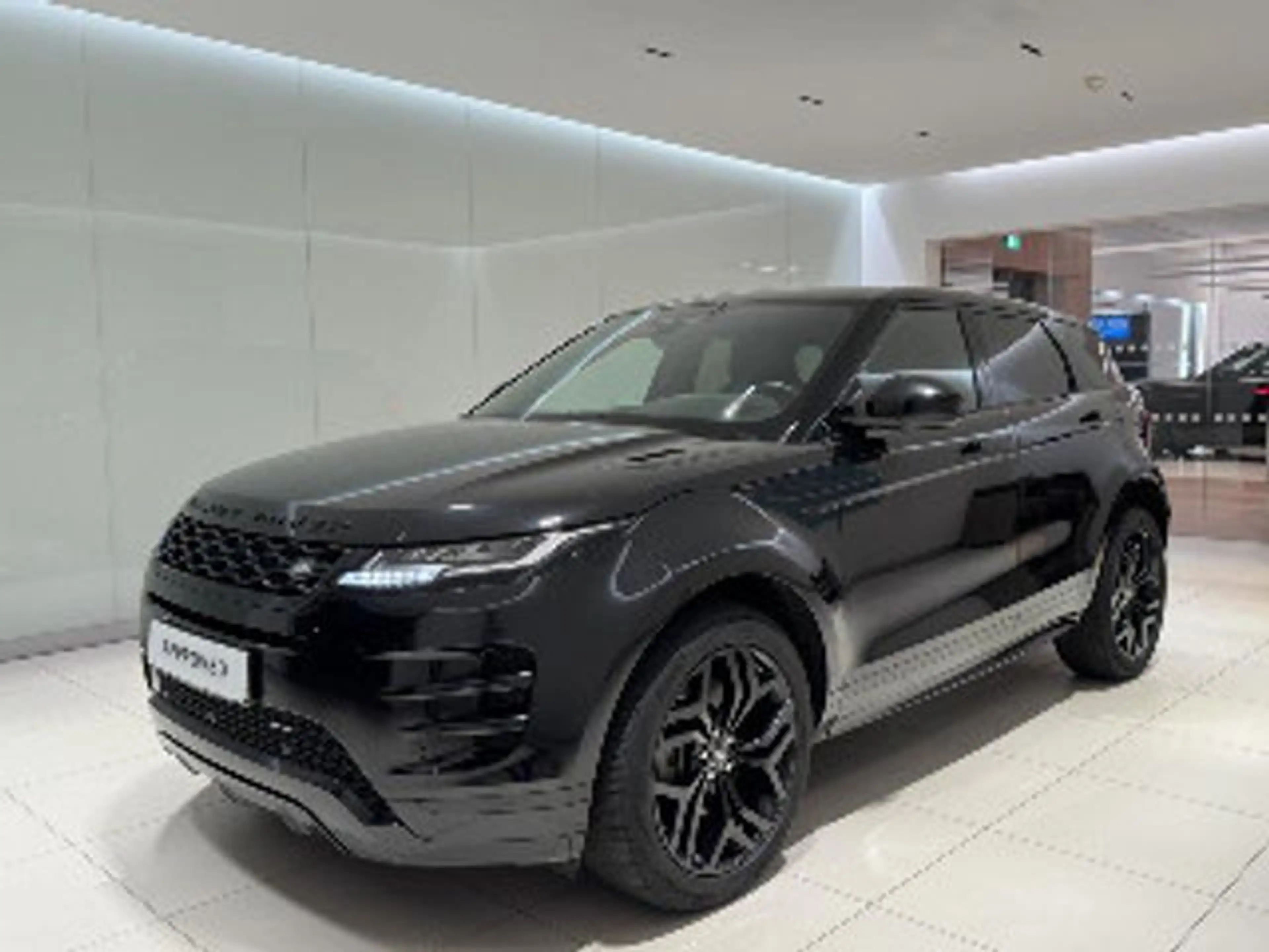 Land Rover Range Rover Evoque P300e R-Dyn. S Black Pack Pano — photo 17