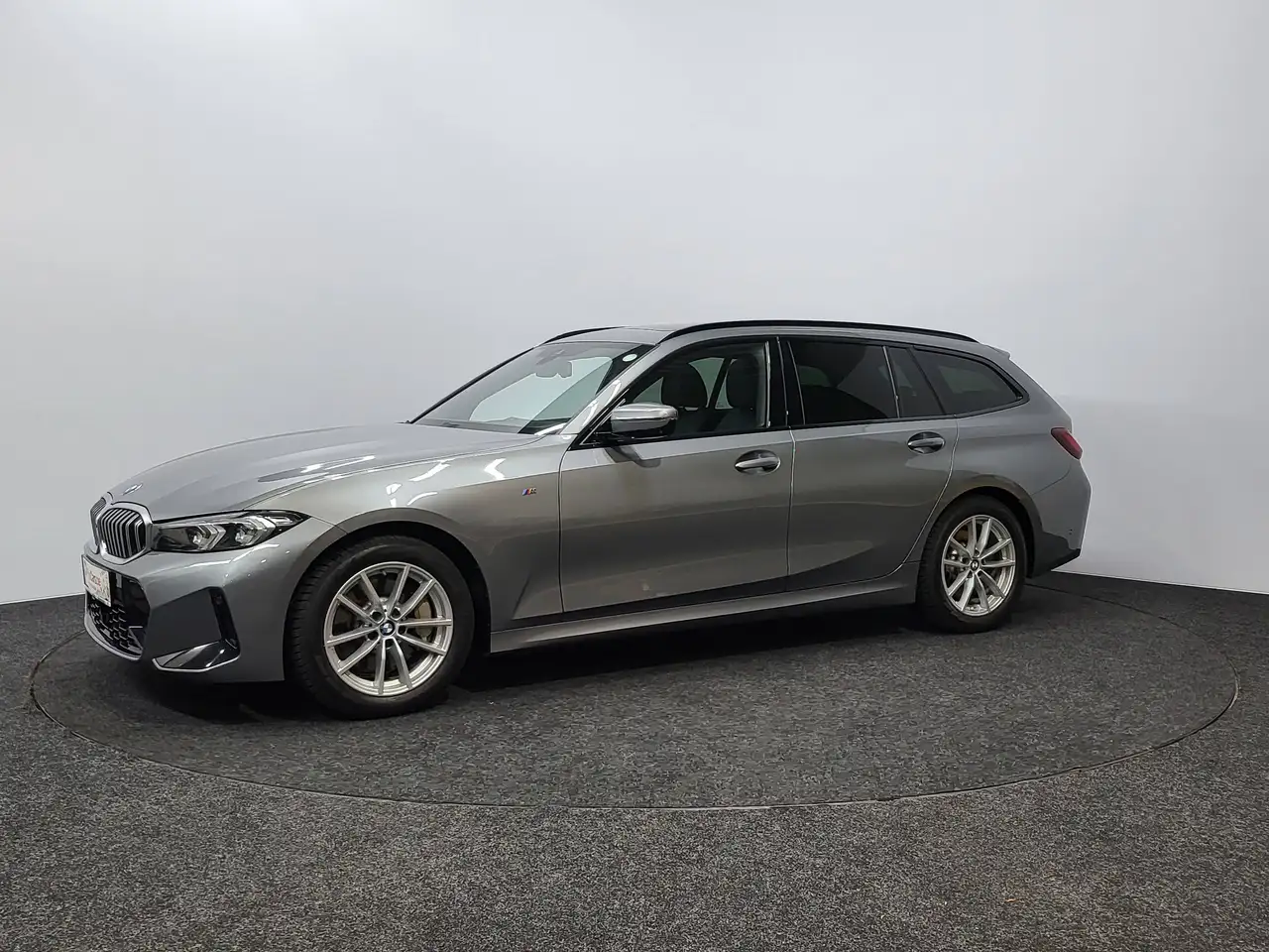 BMW 330