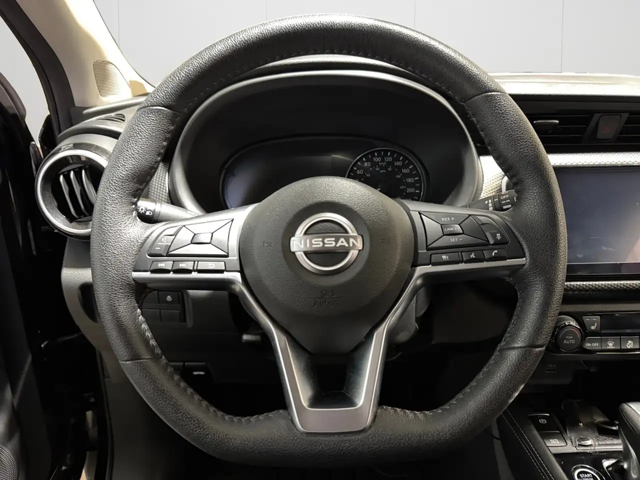 Nissan Kicks снимка Nissan Kicks