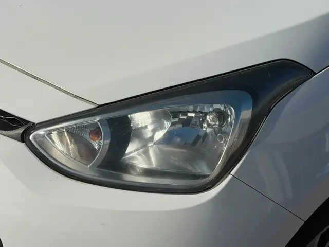 Hyundai I10 view 11