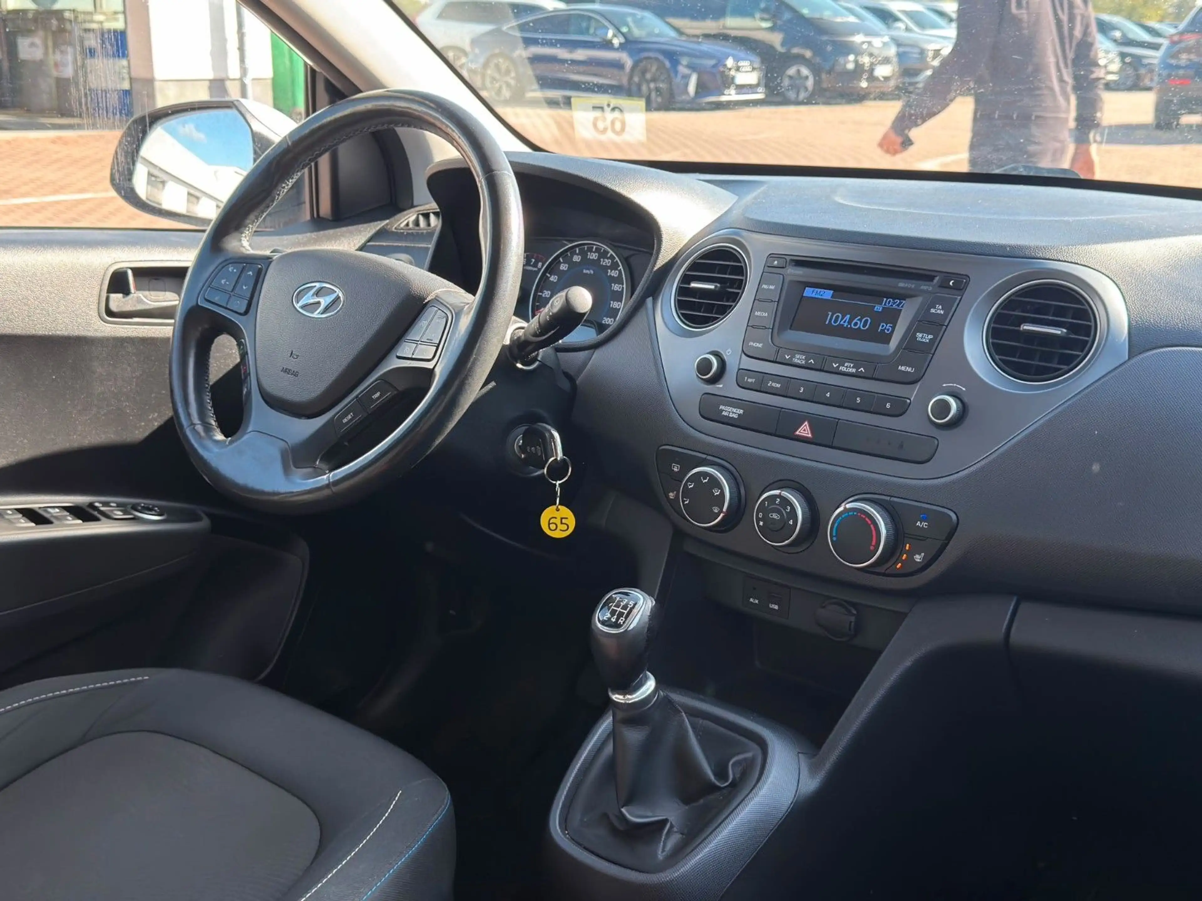 Hyundai i10 1.0 Passion *Klima*Allwetter*Isofix*USB*AUX* — photo 14