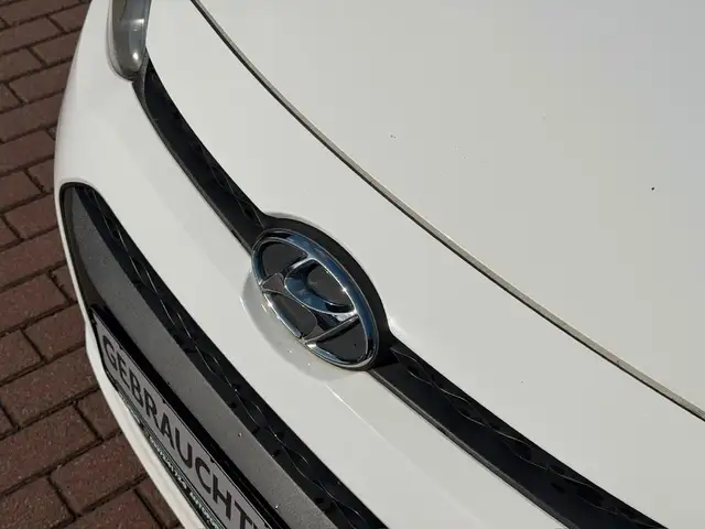 Hyundai I10 view 10