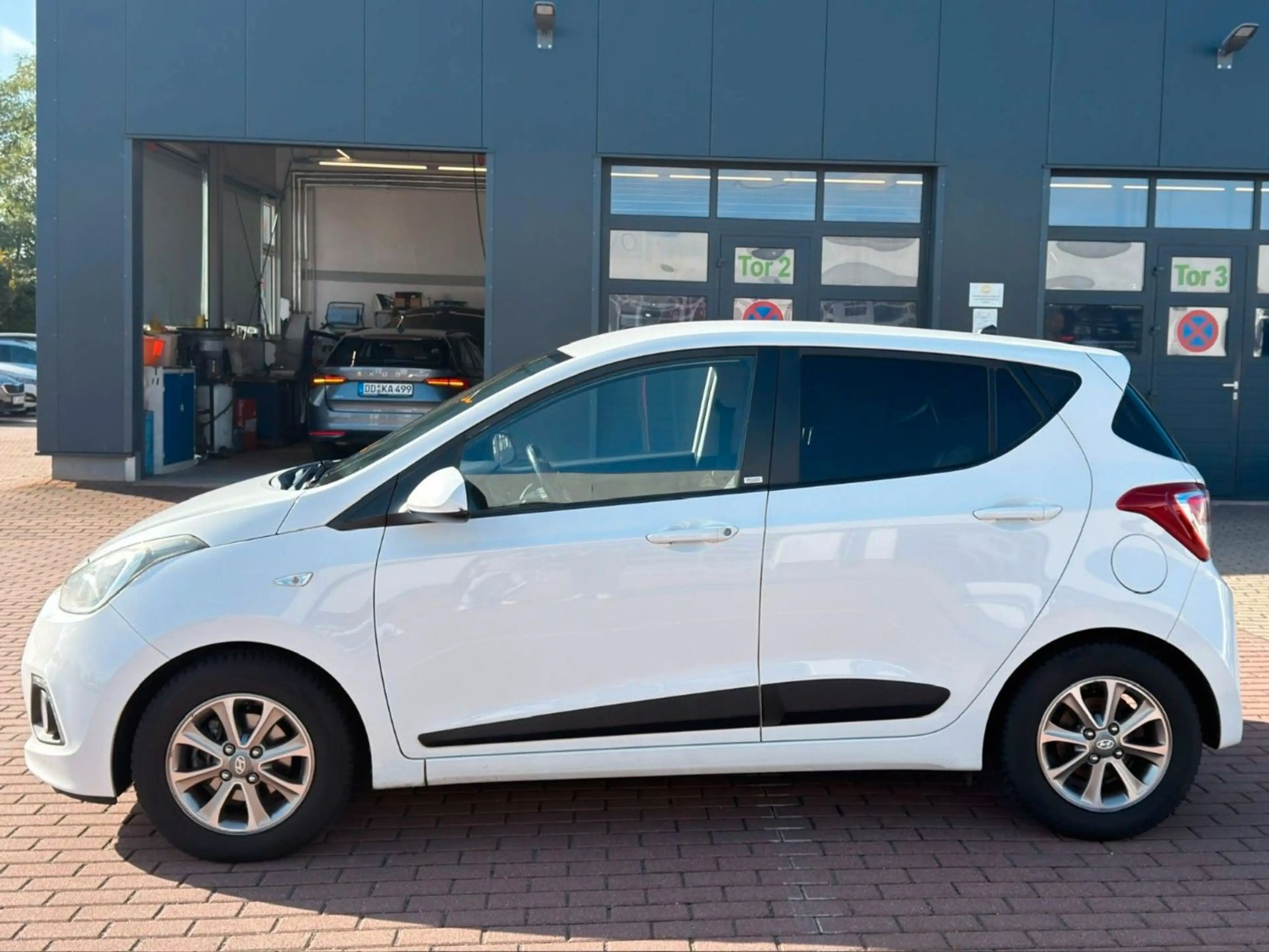Hyundai i10 1.0 Passion *Klima*Allwetter*Isofix*USB*AUX* — photo 7