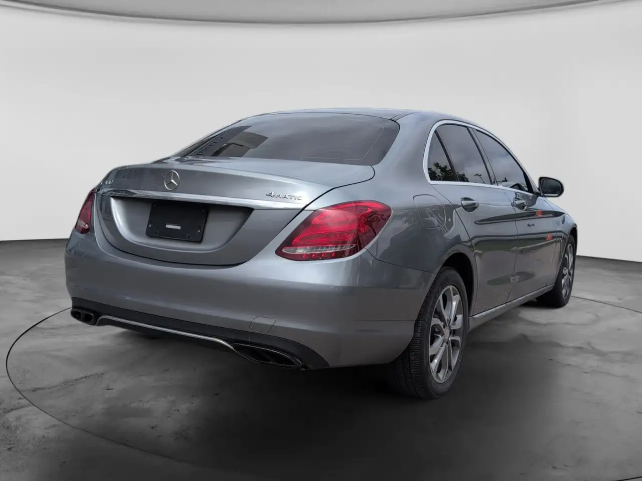 Mercedes-Benz C-Class photo Mercedes-Benz C-Class