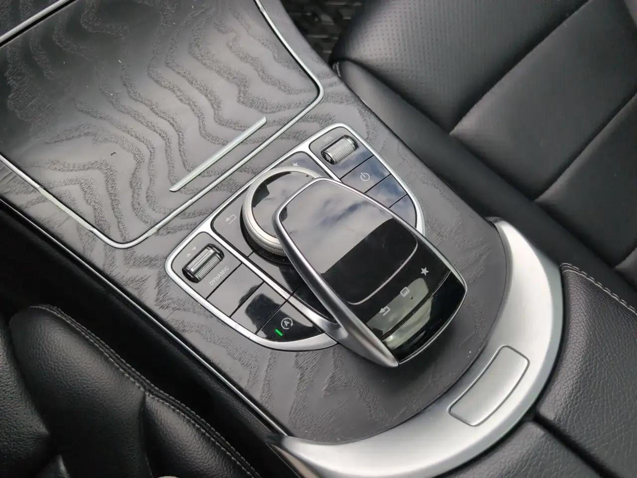 Mercedes-Benz C-Class photo Mercedes-Benz C-Class