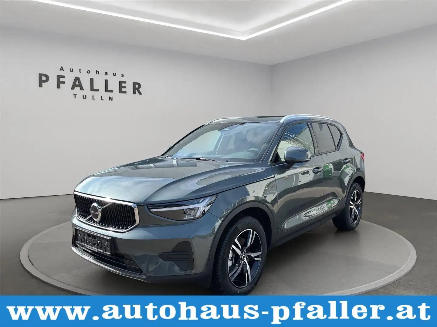 Volvo XC40 B3 Core AT 4LIFE - 1
