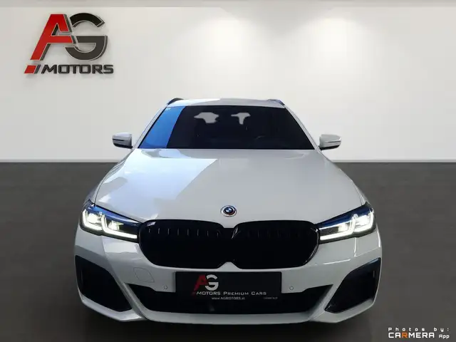 BMW 5 Series view 2