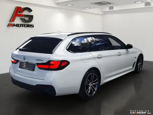 BMW 5 Series view 7