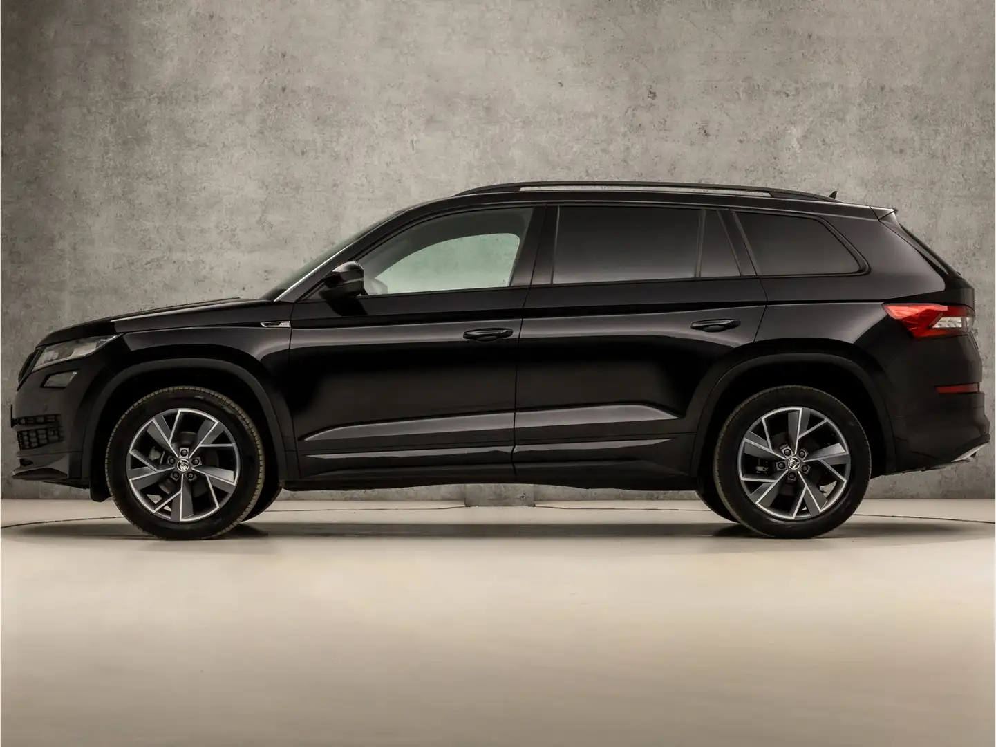 Skoda Kodiaq 1.5 TSI Sportline 150Pk Automaat (VIRTUAL COCKPIT, Noir - 2