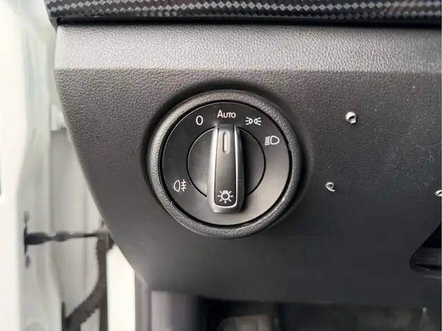 Volkswagen E-Up! view 22