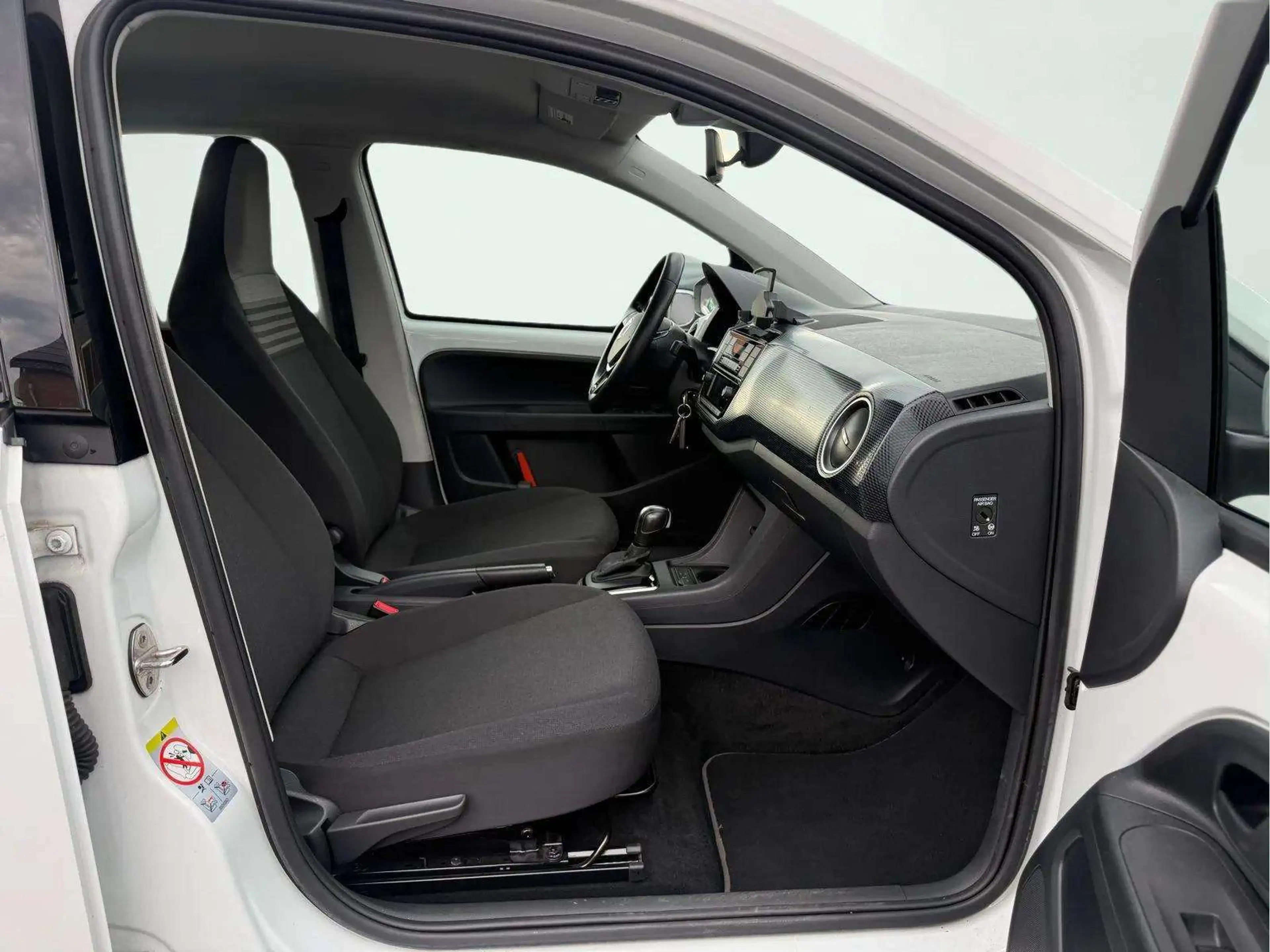 Volkswagen e-up! E-up! | SOH 91% | 260 km Wltp | Camera | Stoelverw — photo 15