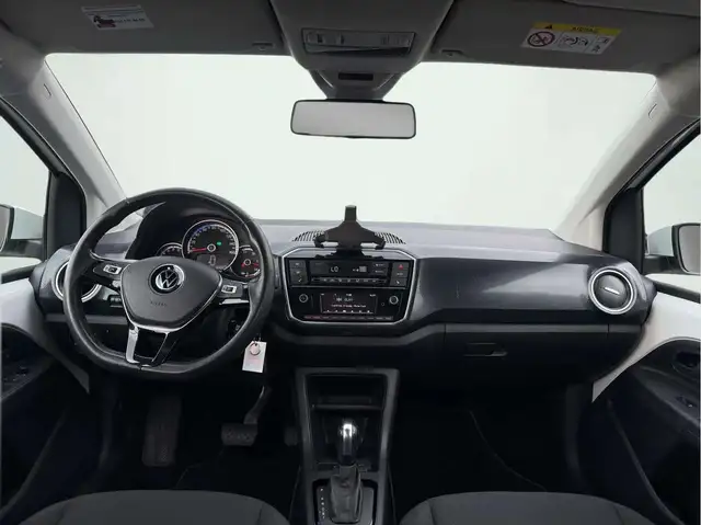 Volkswagen E-Up! view 7
