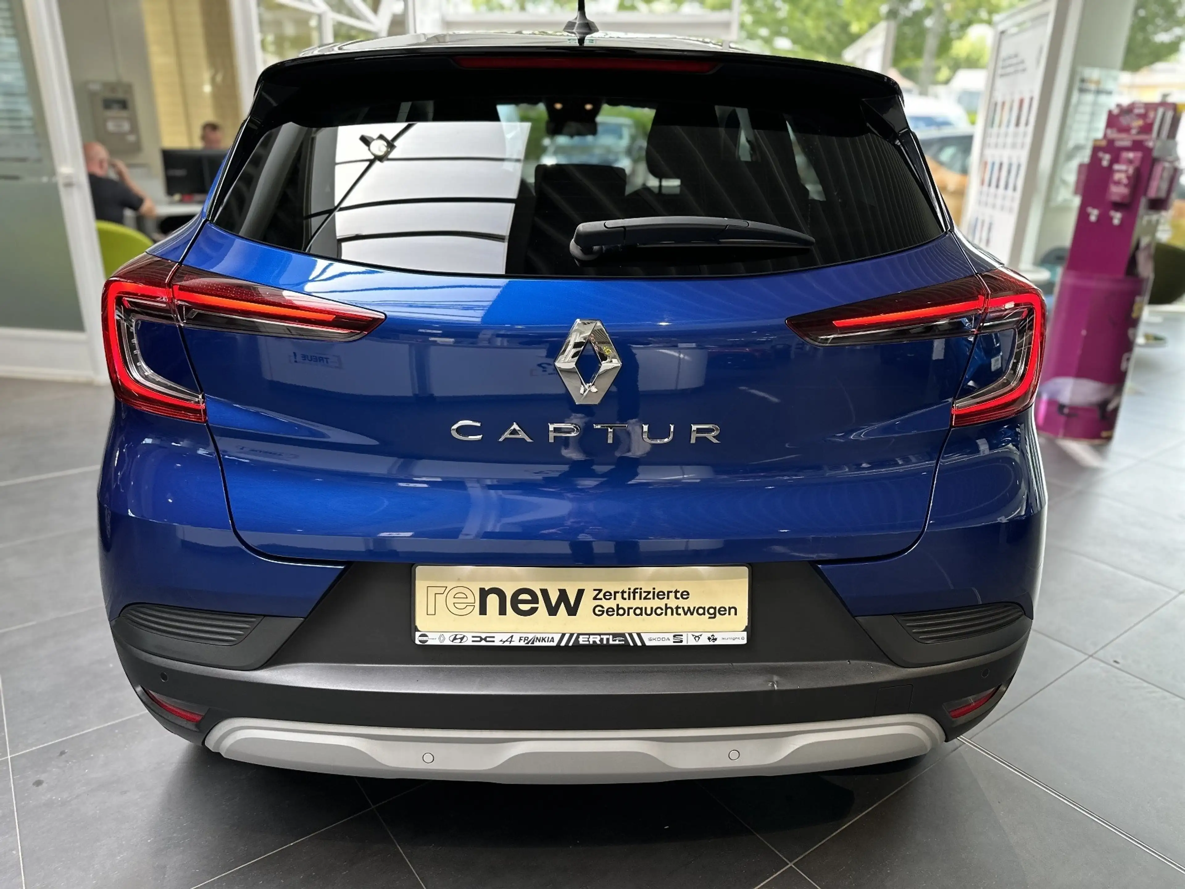 Renault Captur EXPERIENCE TCe 90 — photo 20