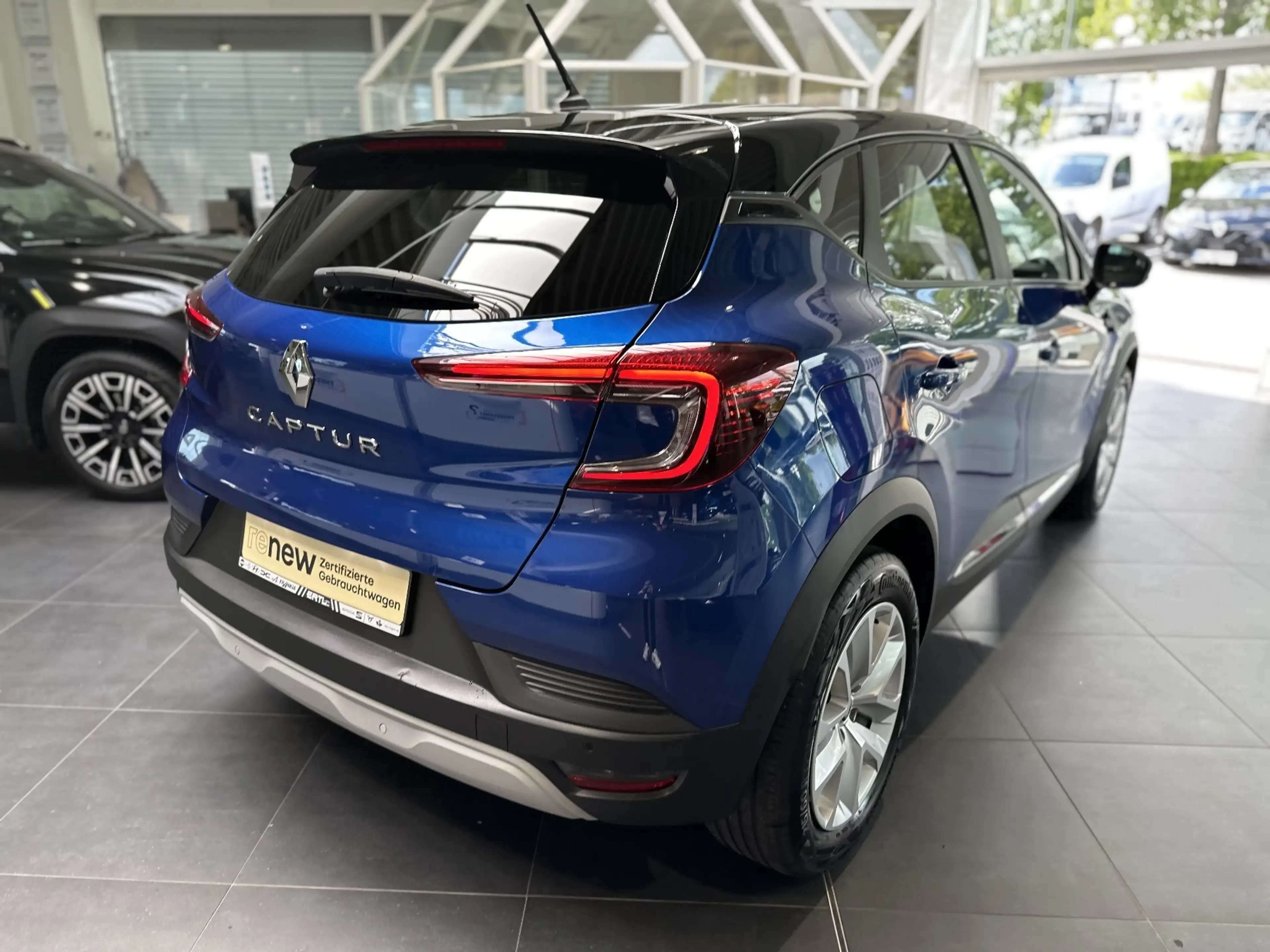 Renault Captur EXPERIENCE TCe 90 — photo 19