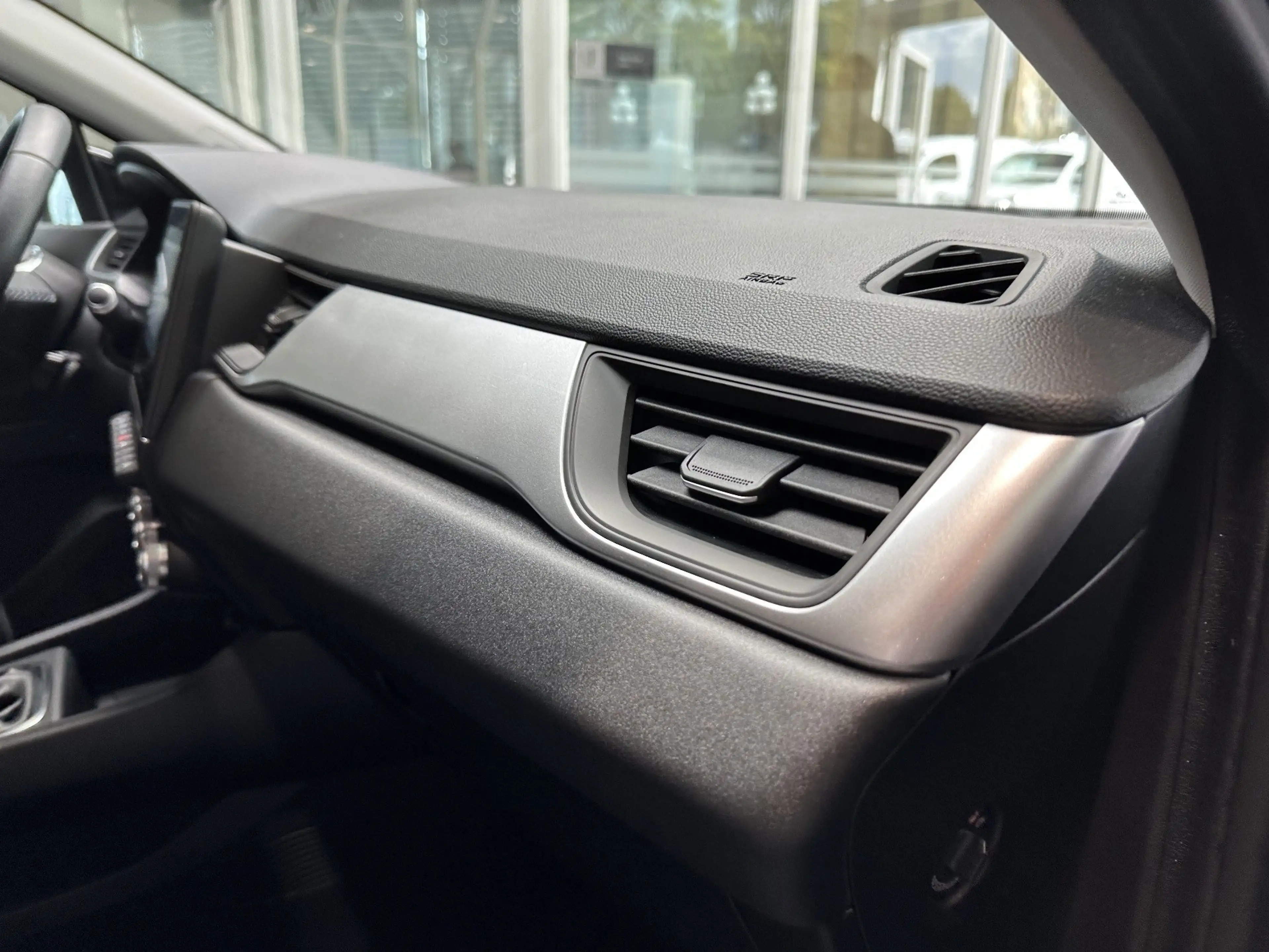 Renault Captur EXPERIENCE TCe 90 — photo 10