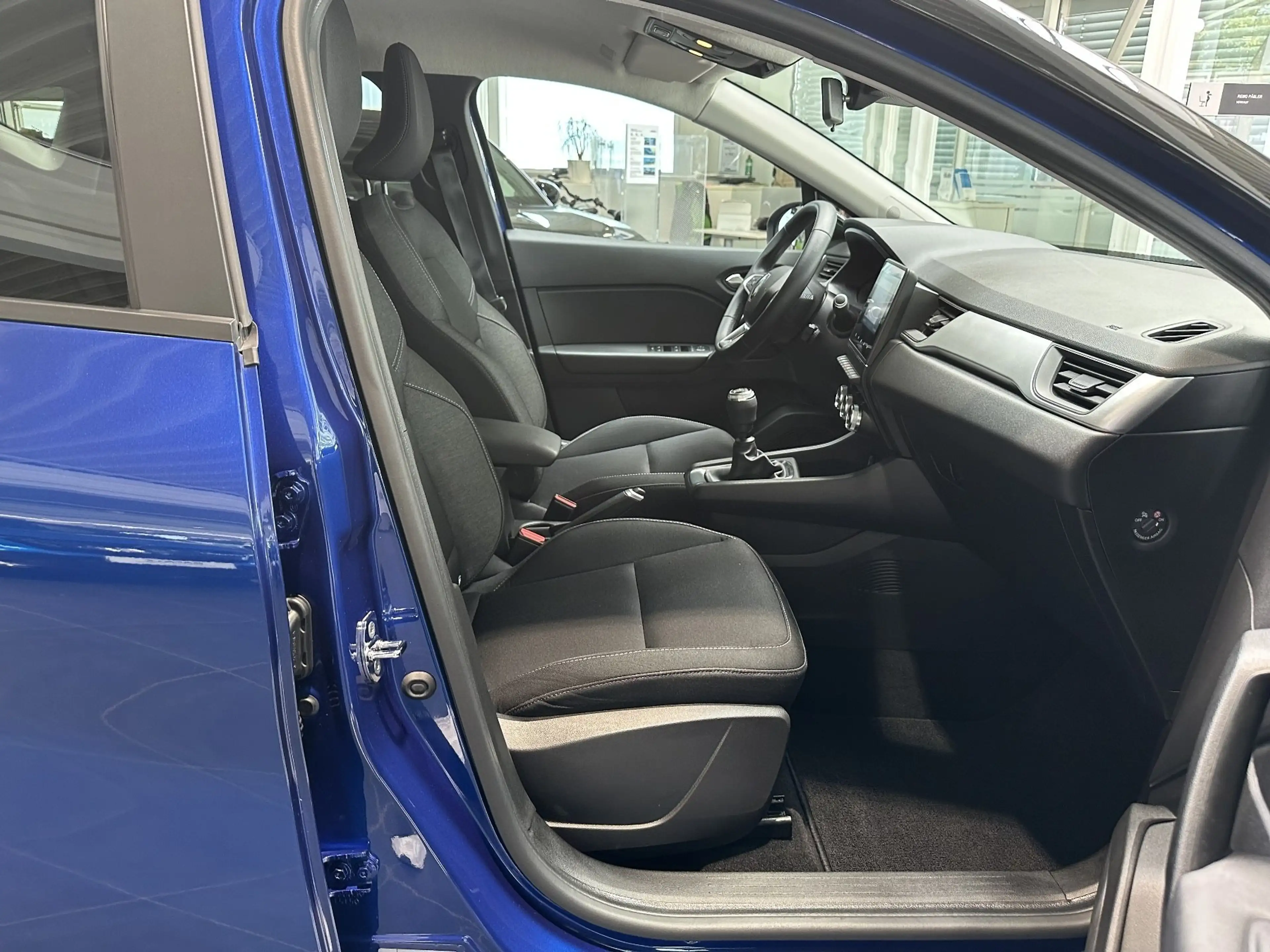 Renault Captur EXPERIENCE TCe 90 — photo 9