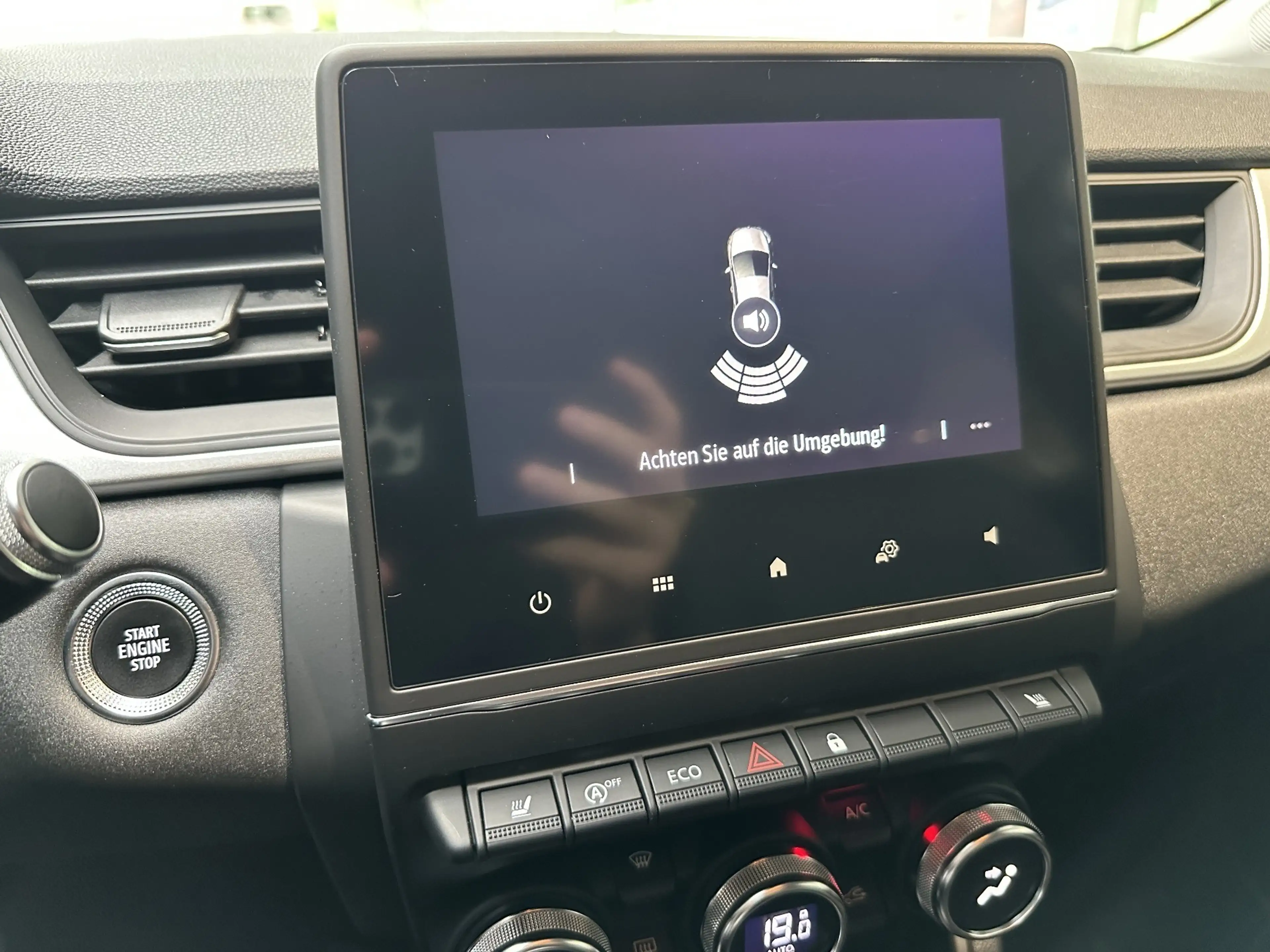 Renault Captur EXPERIENCE TCe 90 — photo 44