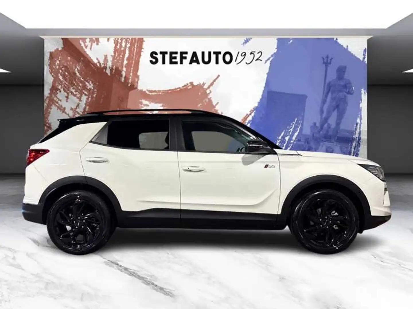 KGM Korando Black edition k - 1.5 Turbo GDI 163cv 2wd AT Gris - 2