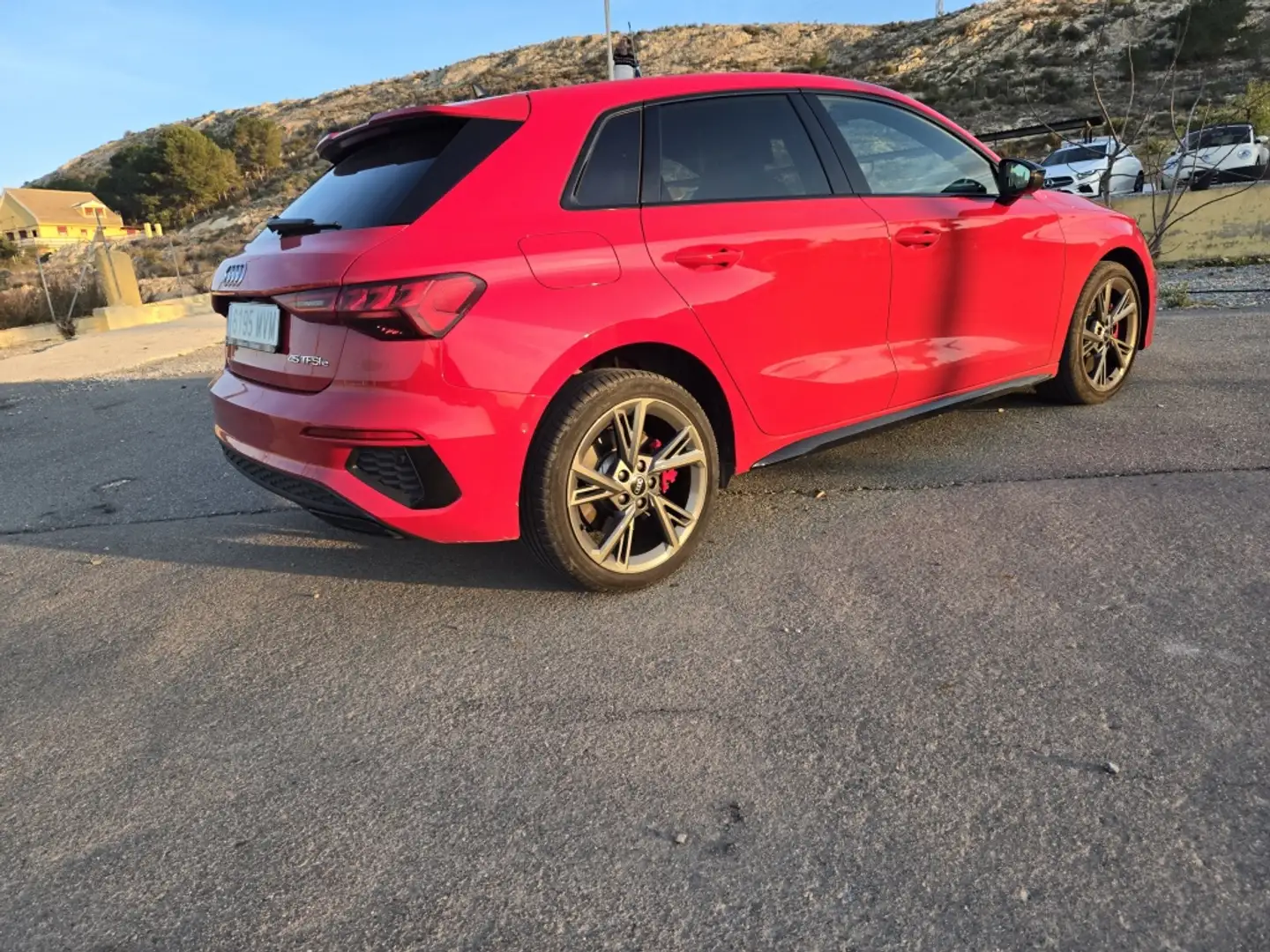 Audi A3 Berlina Automático de 5 Puertas Rood - 2