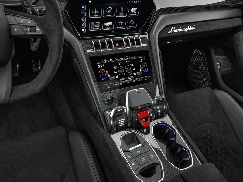 Lamborghini Urus Performante — photo 9