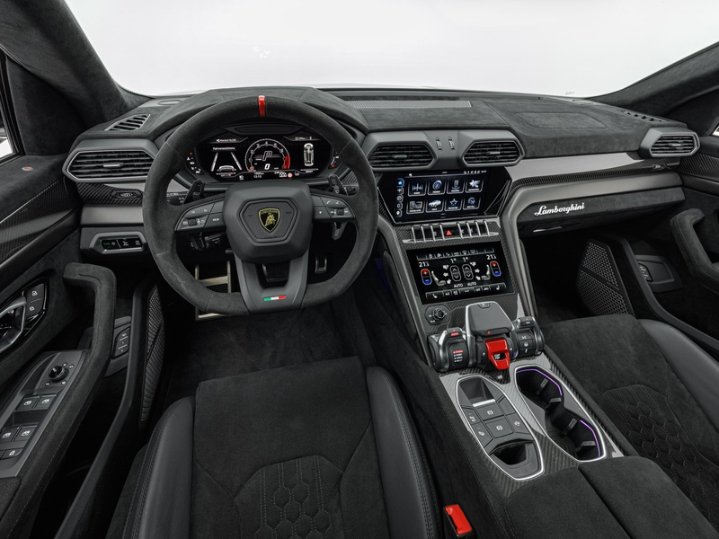Lamborghini Urus Performante — photo 7
