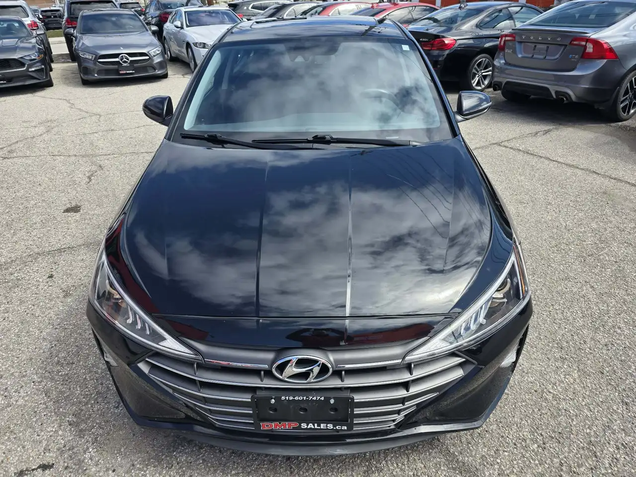 Hyundai ELANTRA снимка Hyundai ELANTRA
