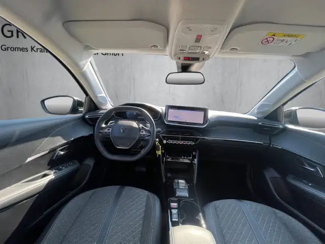 Peugeot 208 view 12