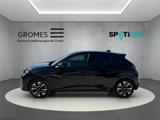 Peugeot 208 view 6