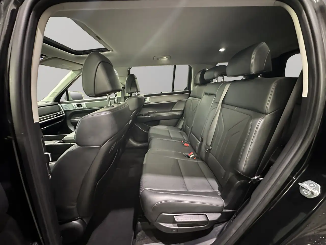 Hyundai SANTA FE снимка Hyundai SANTA FE