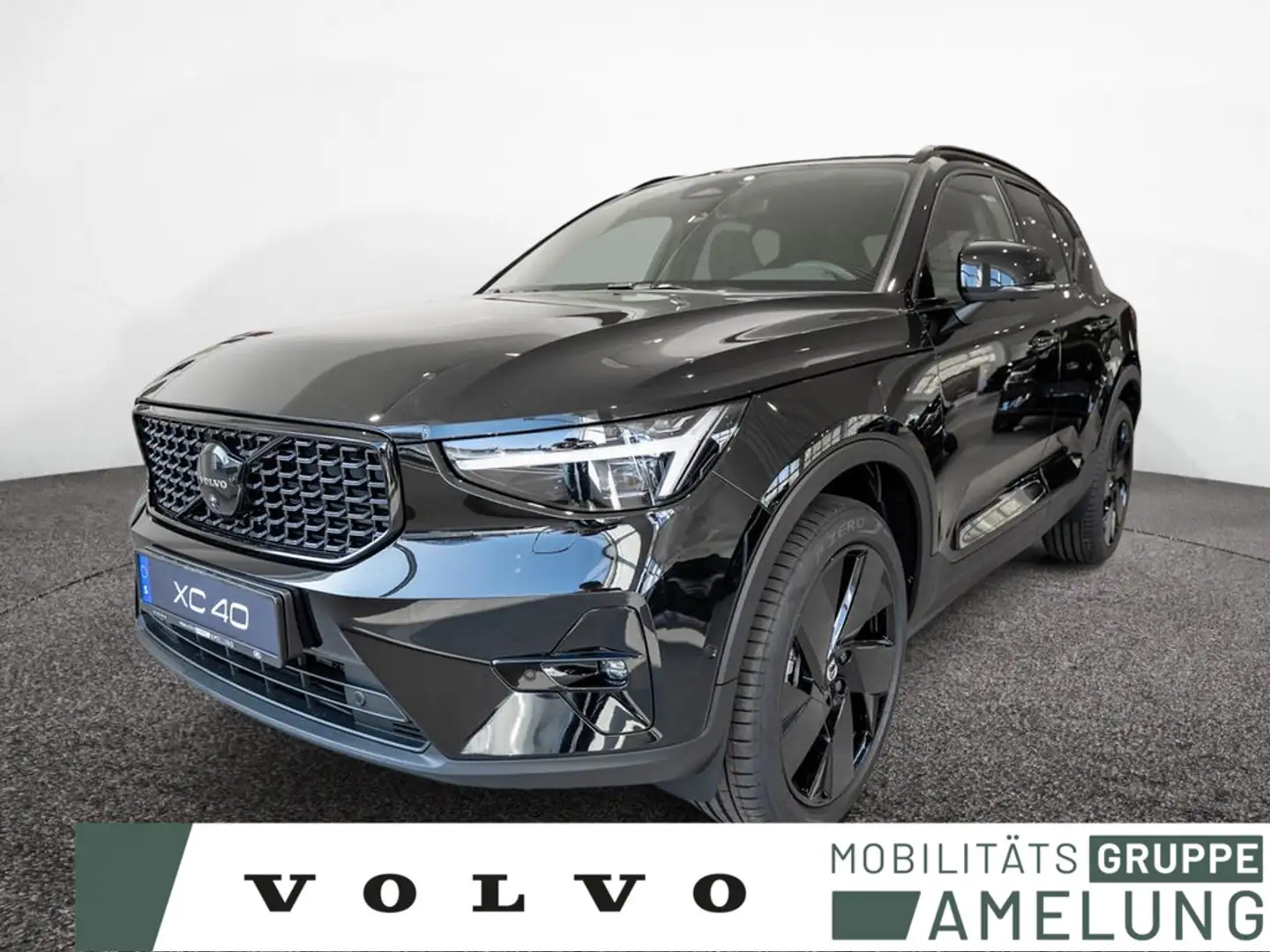 Volvo XC40 B3 Plus Black Edition LED 360° FACEL. Noir - 1