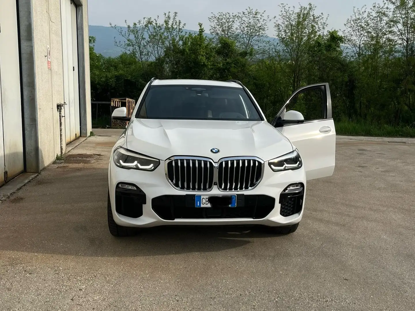 BMW X5 X5 xdrive30d Business auto 7 POSTI Bianco - 1