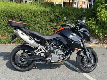 990 SMT
