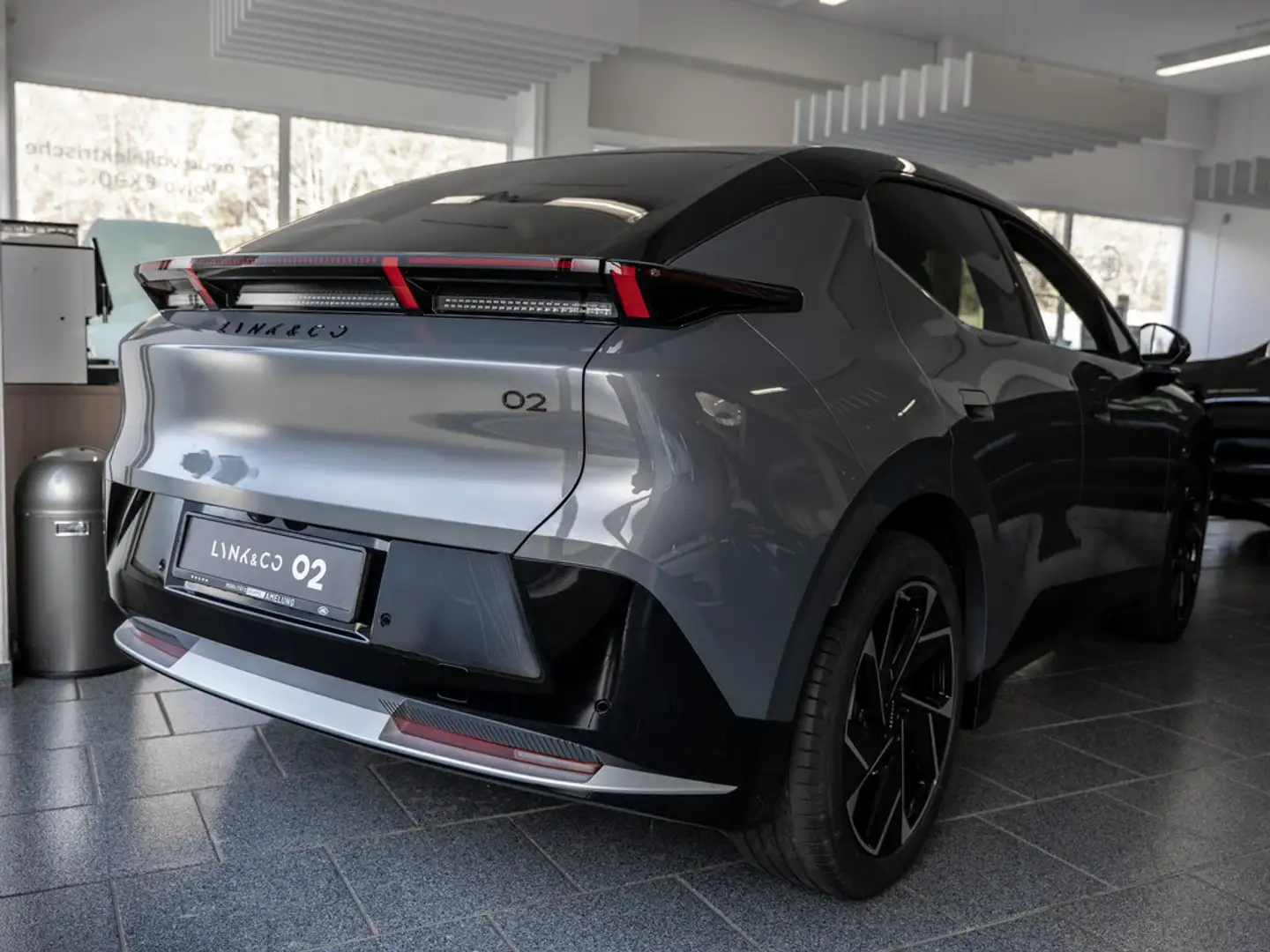 Lynk & Co 02 200 kW More KAMERA NAVI W-LAN ACC LED PANO Grau - 2