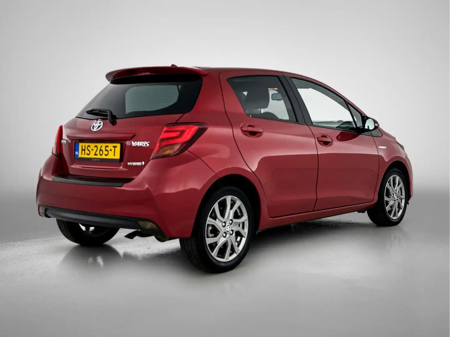 Toyota Yaris 1.5 Hybrid Dynamic | Nederlandse auto | Panoramada Rouge - 2