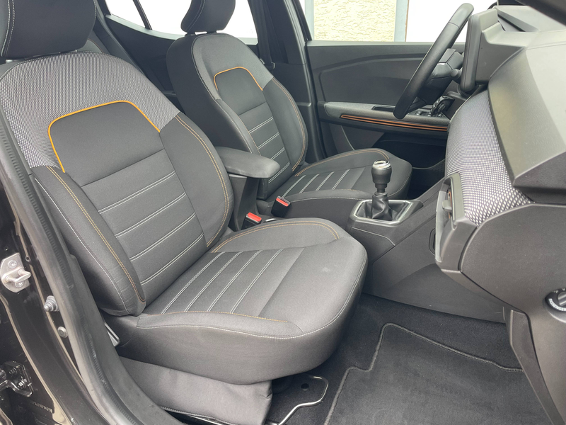 Dacia Sandero STEPWAY 1HD APPLECAR NAVI SHZ KEYLESSGO KAMERA PDC MFL USB ALU TEMPOMAT TOTWINKEL — photo 13