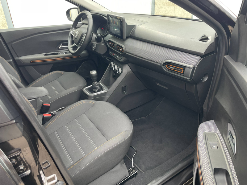 Dacia Sandero STEPWAY 1HD APPLECAR NAVI SHZ KEYLESSGO KAMERA PDC MFL USB ALU TEMPOMAT TOTWINKEL — photo 12