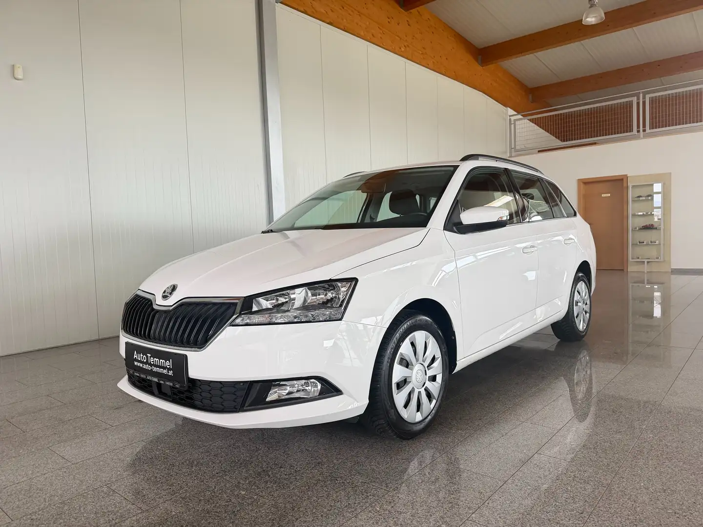 Skoda Fabia Ambition Combi TSI Weiß - 2