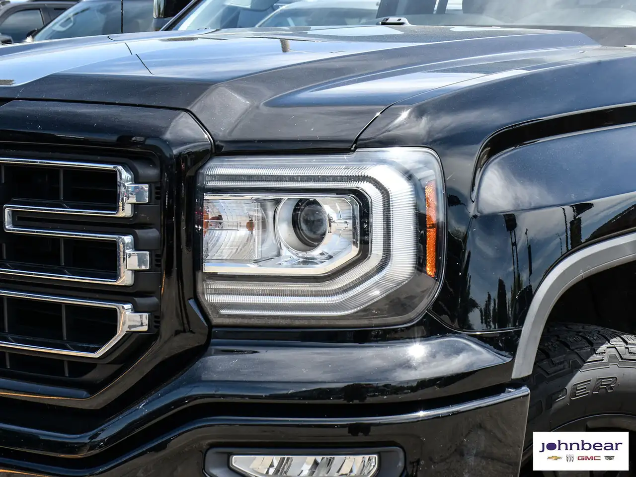 GMC Sierra 1500 снимка GMC Sierra 1500