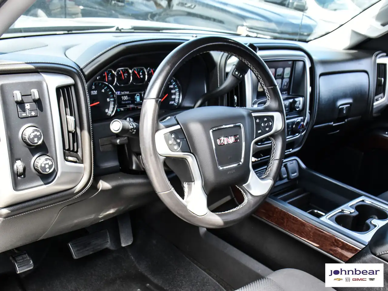 GMC Sierra 1500 снимка GMC Sierra 1500