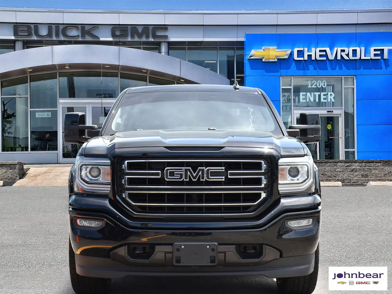 GMC Sierra 1500 снимка GMC Sierra 1500