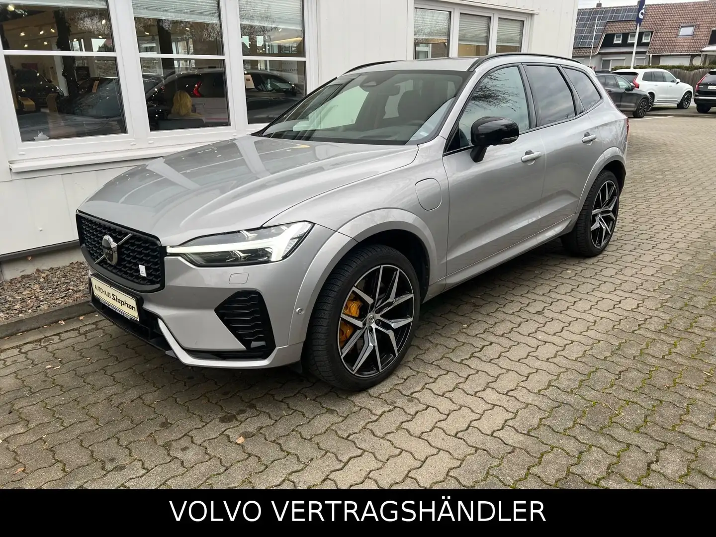 Volvo XC60 Recharge T8 AWD POLESTAR AHK GARANTIE Silber - 1