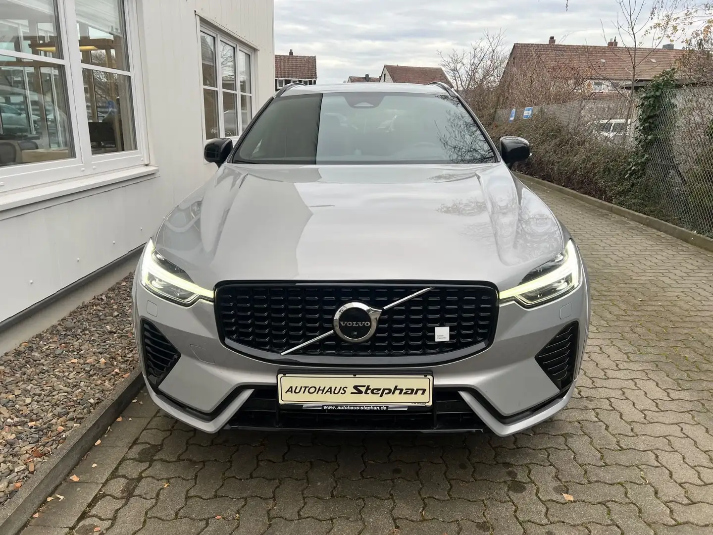 Volvo XC60 Recharge T8 AWD POLESTAR AHK GARANTIE Silber - 2