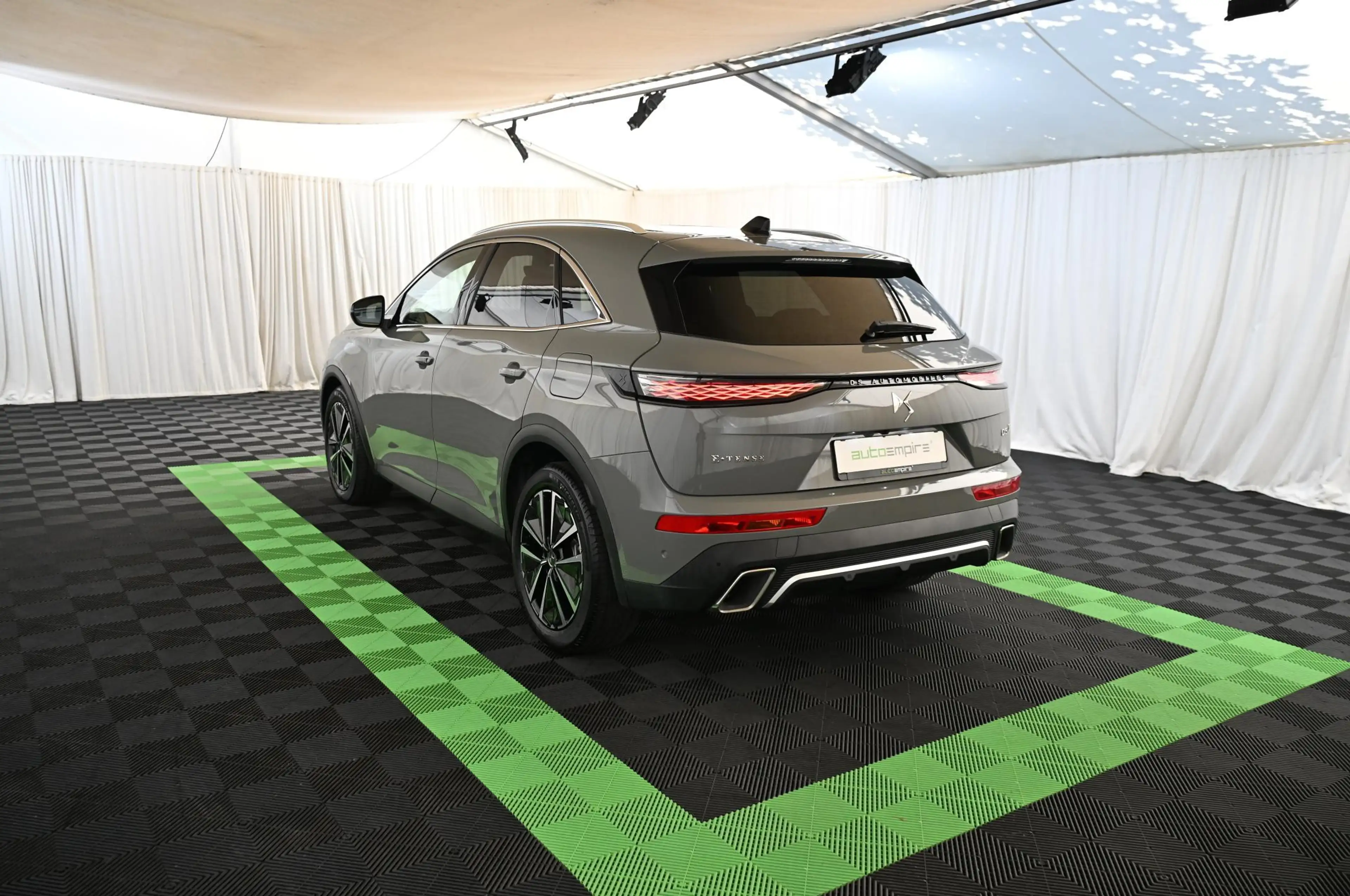 DS Automobiles DS 7 Crossback 1.6 E-TENSE 225 Rivoli NEW 58.000 EUR — photo 6