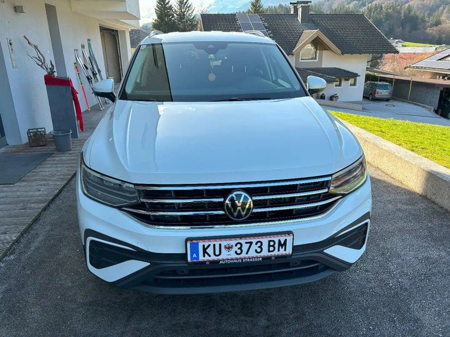 Volkswagen Tiguan Allspace Tiguan 2,0 TDI SCR DSG 4Motion Allspace Life Life Weiß - 2